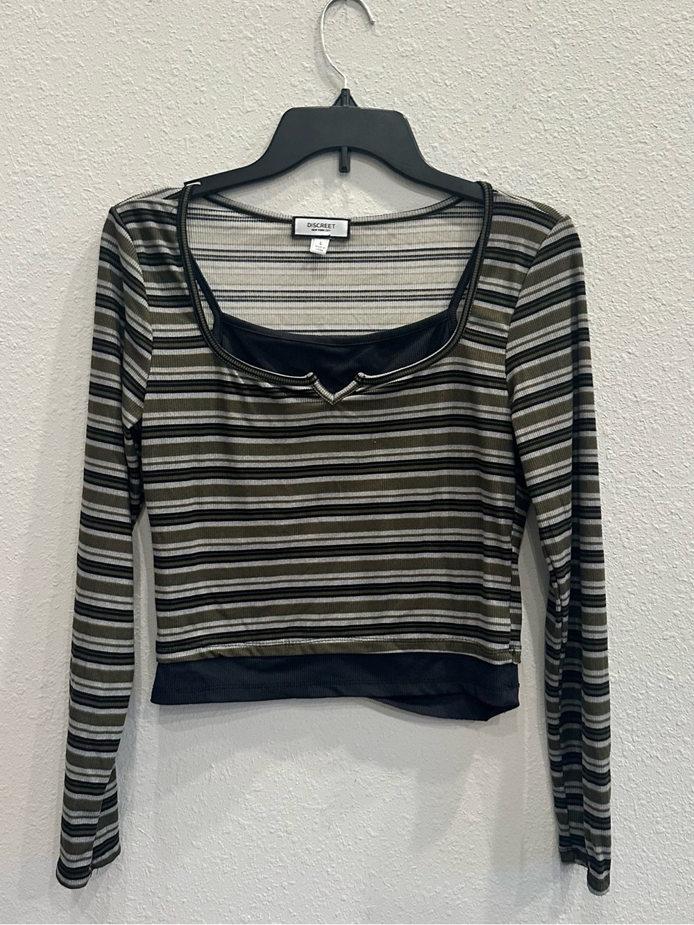 Discreet NYC Layered Stripe Crop Top Y2K Indie Large